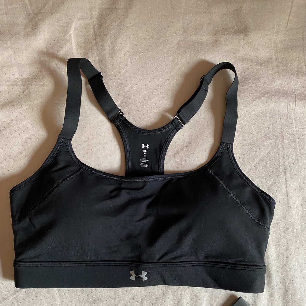 COPY - Under Armour sports bra, M NWT